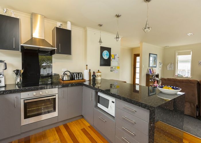  at 39 Heretaunga Square, Silverstream, Upper Hutt