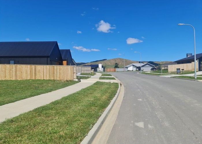  at 8 Sardinia Grove, Fitzherbert, Palmerston North