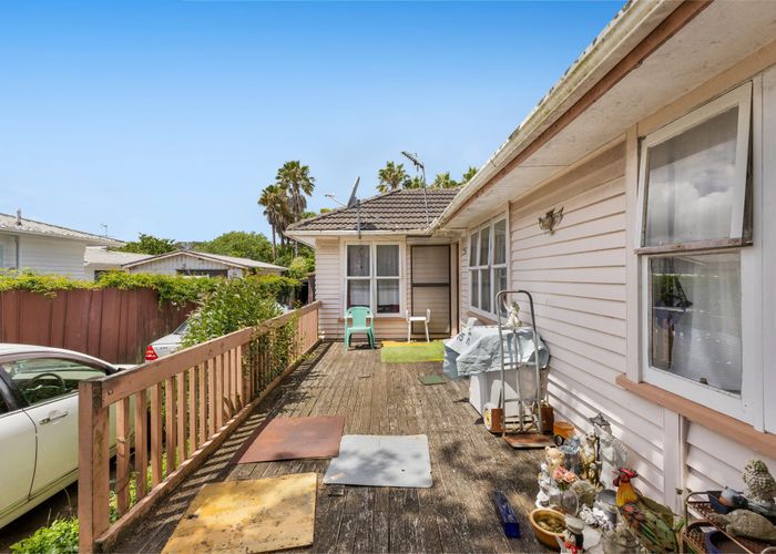  at 81 Wallace Rd, Mangere Bridge, Manukau City, Auckland