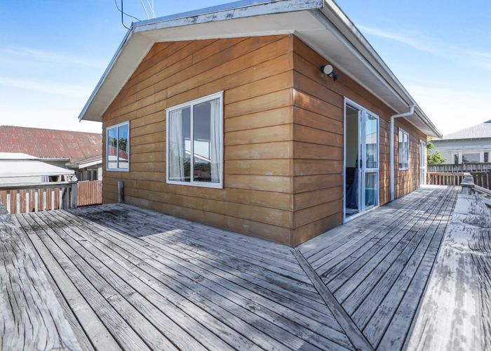  at 27 Mahoe Street, Melville, Hamilton