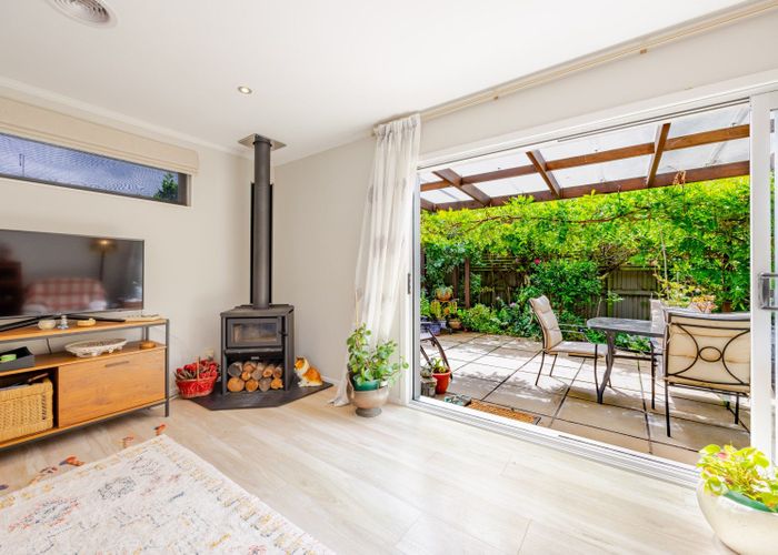  at 2 Nicholas Street, Taradale, Napier, Hawke's Bay