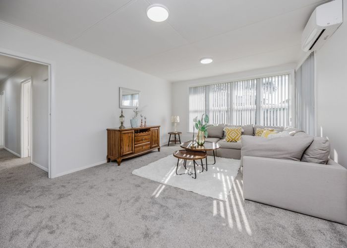  at 21 Farnborough Crescent, Mangere, Manukau City, Auckland