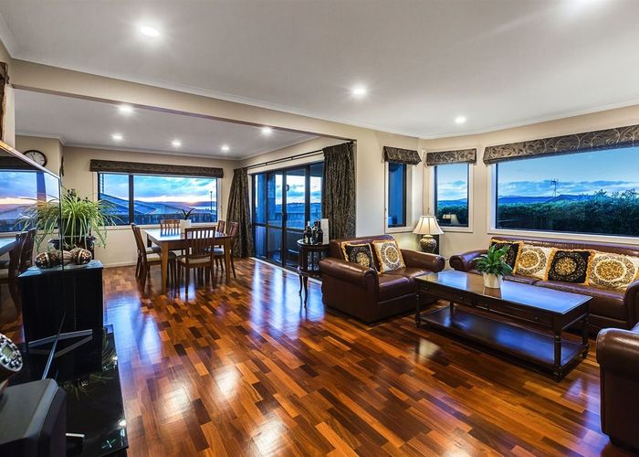  at 21 Aspiring Terrace, Aotea, Porirua