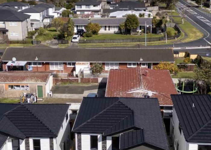  at 84 Botany Road, Botany Downs, Auckland