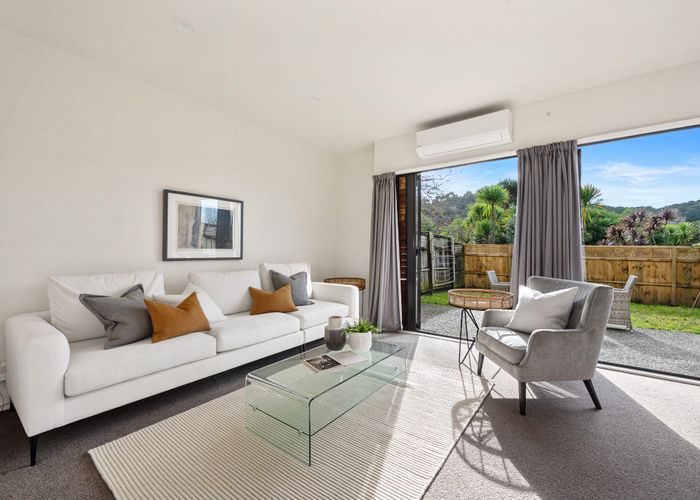  at 3/11 The Avenue, Albany, Auckland