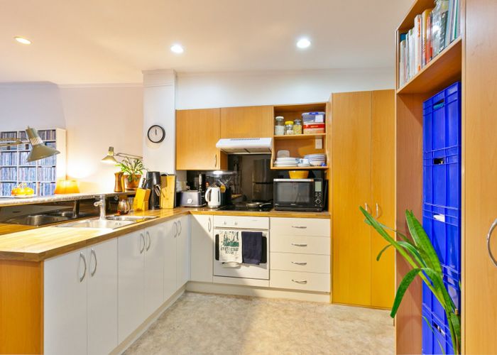  at 4/3 Kelvin Grove, Te Aro, Wellington