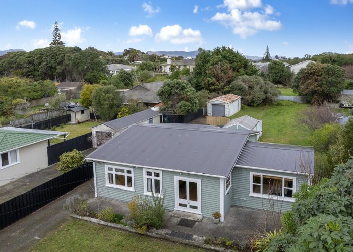  at 27 Manuka Street, Otaki Beach, Kapiti Coast, Wellington