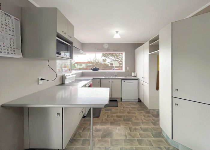  at 15 Peppertree Glade, Kelvin Grove, Palmerston North