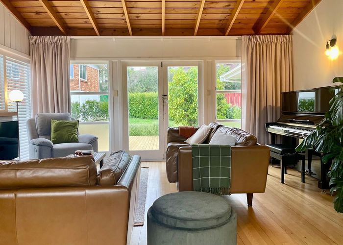 at 37 Garthwood Road, Hillcrest, Hamilton, Waikato