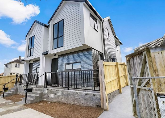  at 2/152 Hendon Avenue, Mount Albert, Auckland City, Auckland