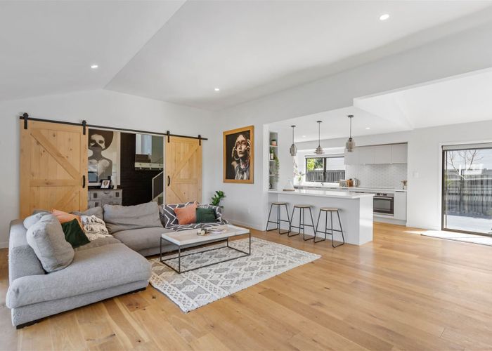  at 1 Heaton Grove, Chatswood, Auckland