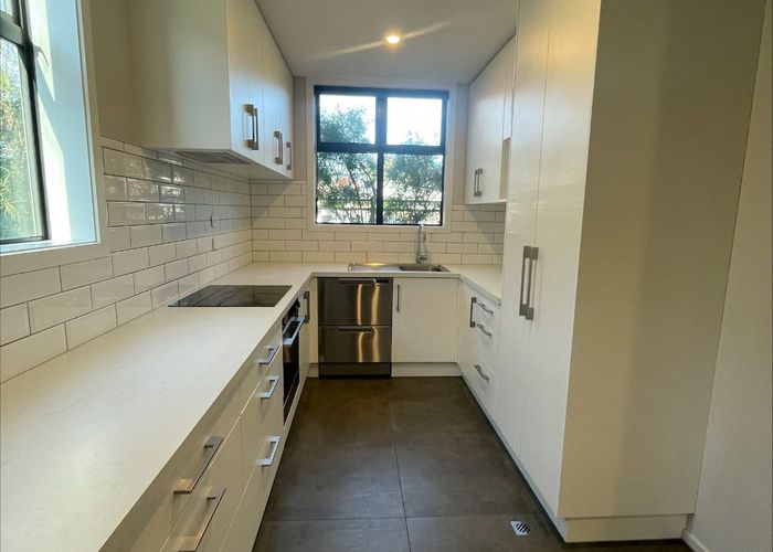  at 2/269 Kilmore Street, City Centre, Christchurch City, Canterbury