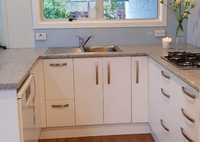  at 2/6 Liam Place, Half Moon Bay, Manukau City, Auckland