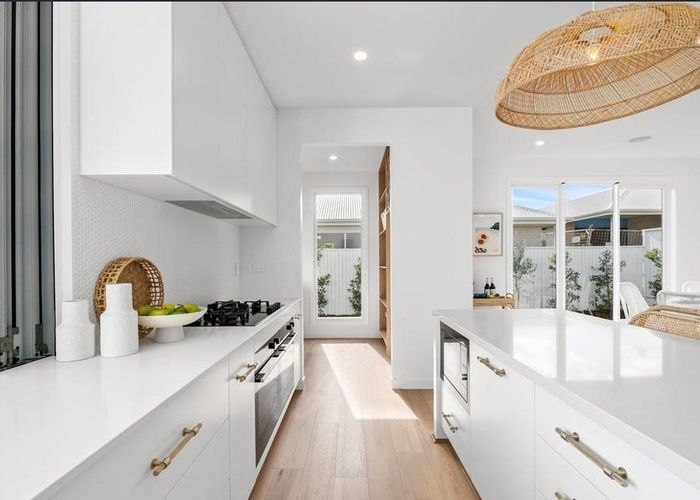  at 25 Whenuateitei Crescent, Stanmore Bay, Rodney, Auckland