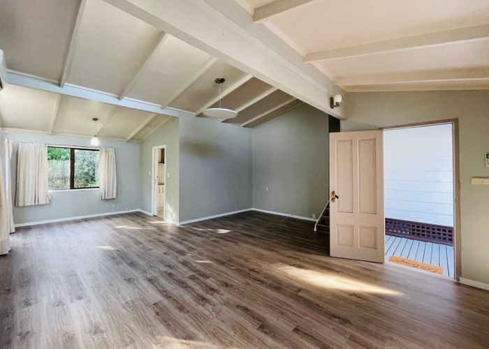  at 30 Mannering Place, Hillcrest, North Shore City, Auckland