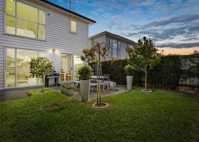  at 9 Forbes Mccammon Drive, Swanson, Waitakere City, Auckland
