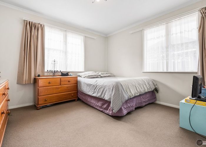  at 5 Johnston Grove, Taita, Lower Hutt