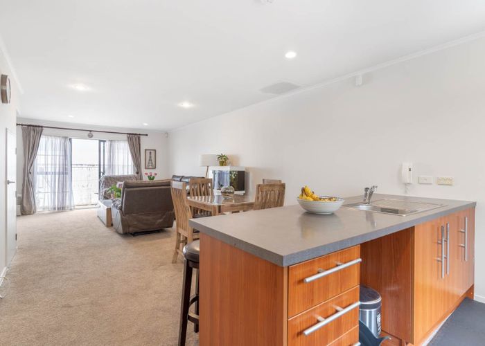  at 74/42 Holly Street, Avondale, Auckland