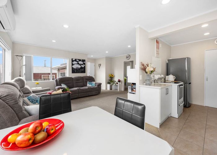  at 88A Don Buck Road, Massey, Waitakere City, Auckland