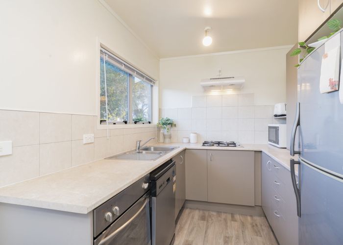  at 1/217 Swanson Road, Henderson, Waitakere City, Auckland