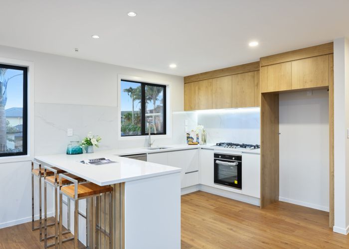  at 18 Hercules Drive, Henderson, Auckland