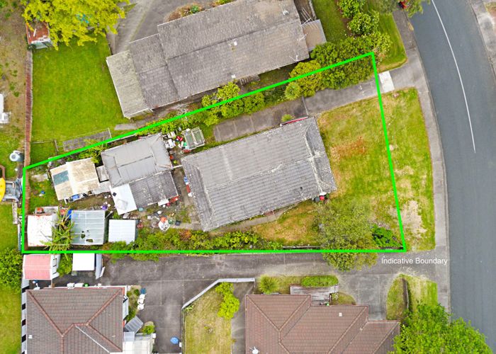  at 5 Allington Road, Massey, Auckland