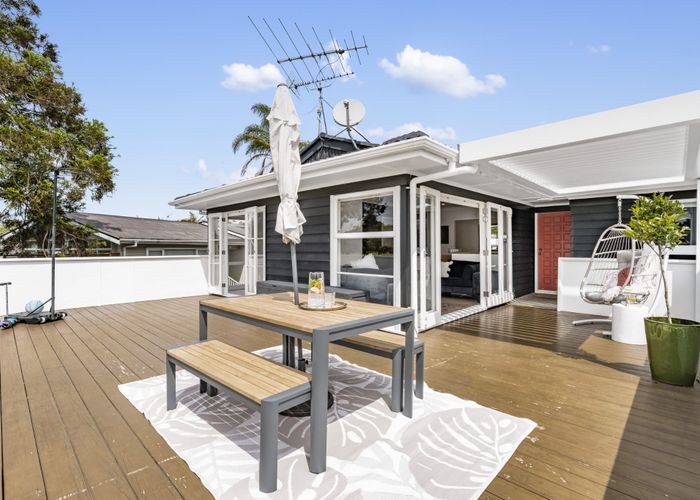  at 98 Gowing Drive, Meadowbank, Auckland