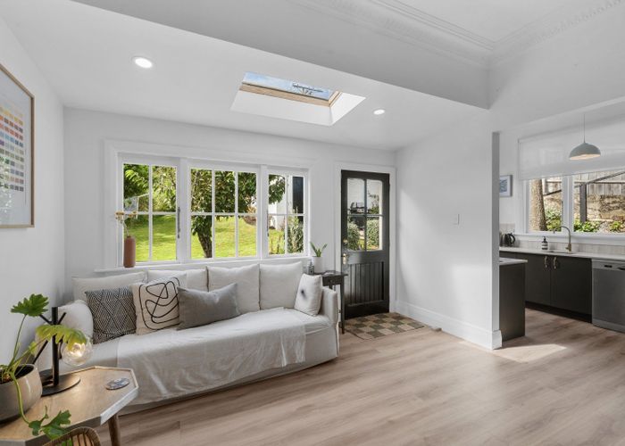  at 15 Northview Crescent, Belleknowes, Dunedin