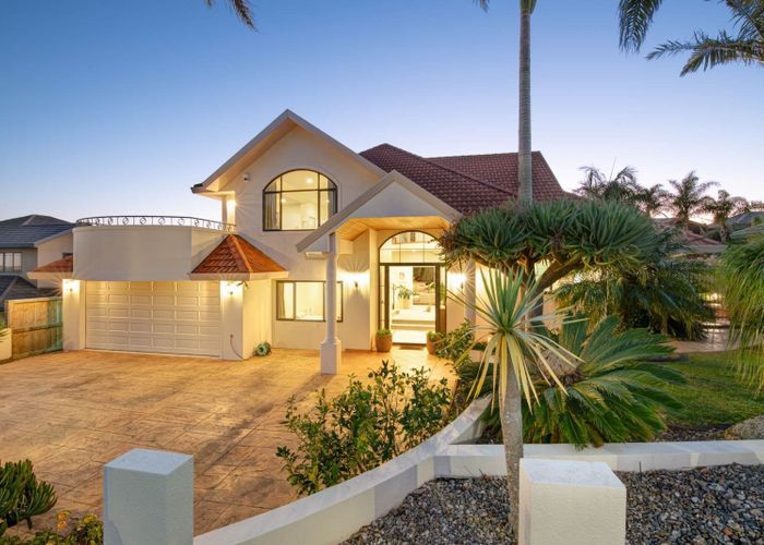 at 5 Kahala Place, West Harbour, Waitakere City, Auckland