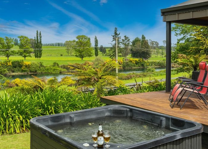  at 40 Tutukau Road, Mihi