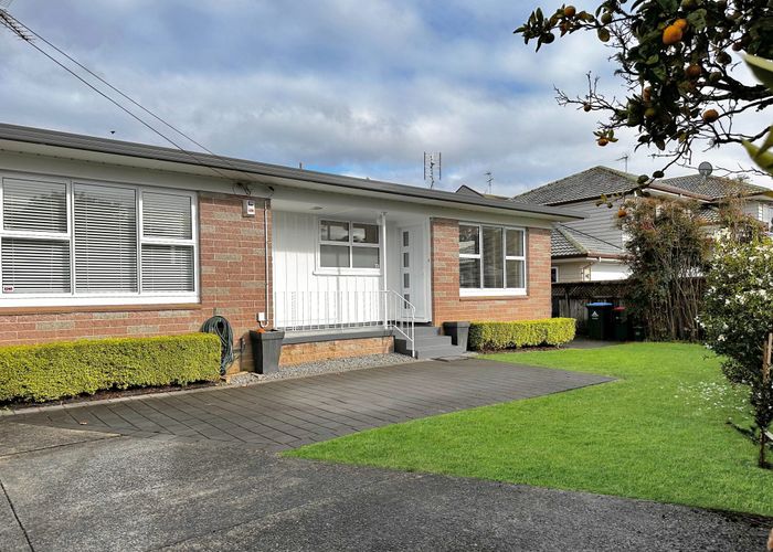  at 2/6A Adrienne Place, Onehunga, Auckland City, Auckland