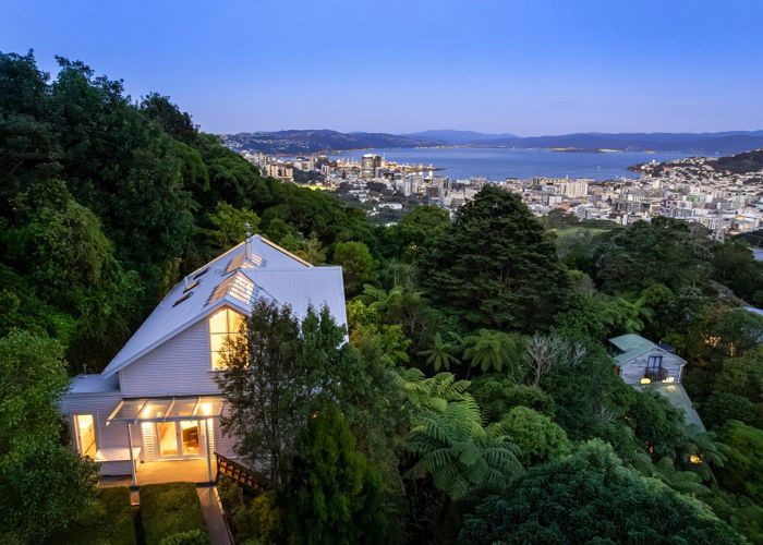  at 36 Laura Avenue, Brooklyn, Wellington, Wellington