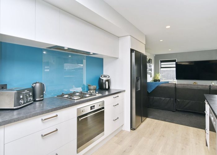  at 8/21 Blakes Road, Belfast, Christchurch