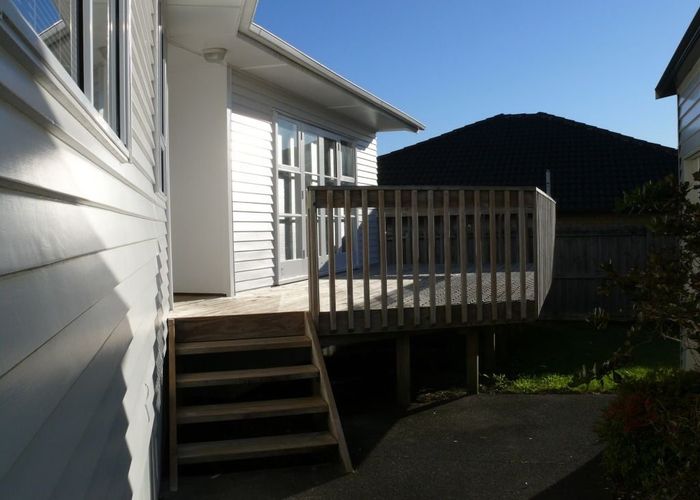  at 20 Edgar Pearce Place, Howick, Manukau City, Auckland