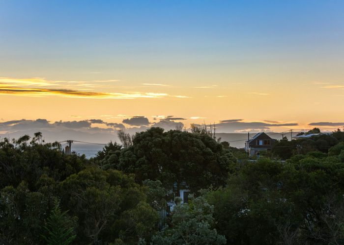  at 16 Morere Street, Titahi Bay, Porirua, Wellington