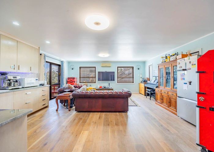  at 1375 Dominion Road Extension, Mount Roskill, Auckland City, Auckland