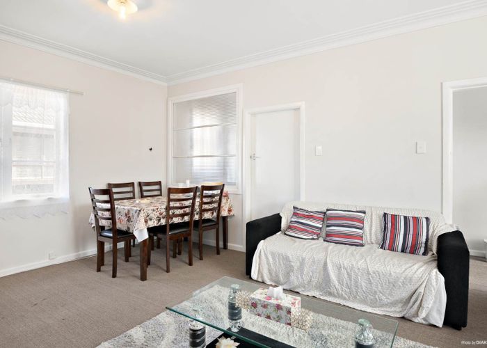 at 15 Great South Road, Papatoetoe, Manukau City, Auckland