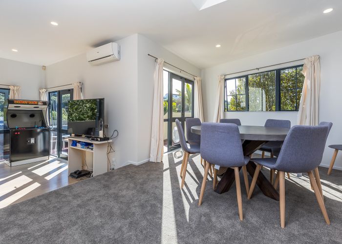  at 5/19 Langana Avenue, Browns Bay, Auckland