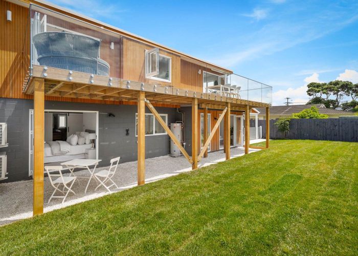  at 1/363 Beach RD, Campbells Bay, North Shore City