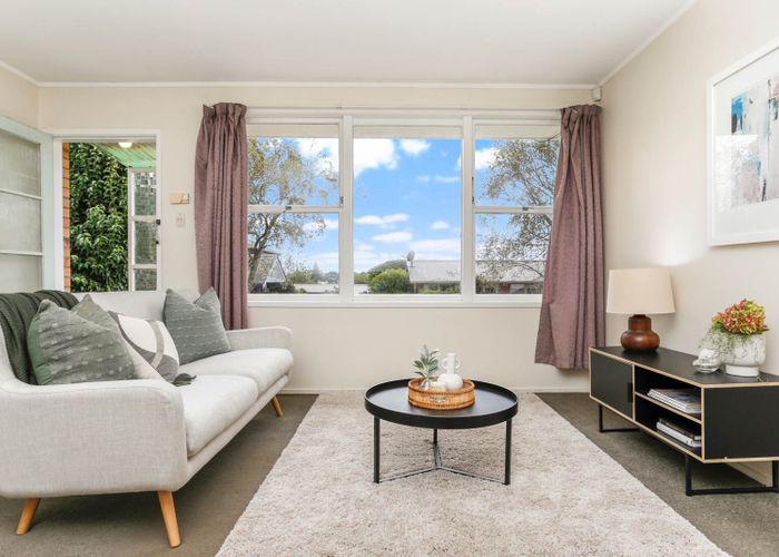  at 2/25 Brixton Road, Balmoral, Auckland
