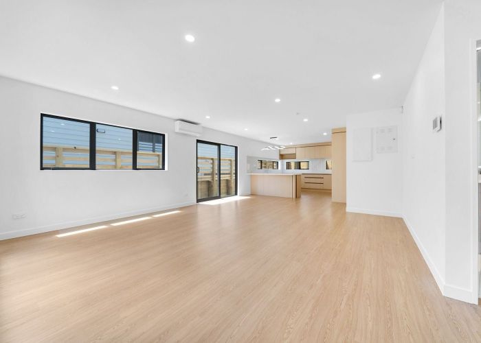  at Blockhouse Bay, Auckland City, Auckland