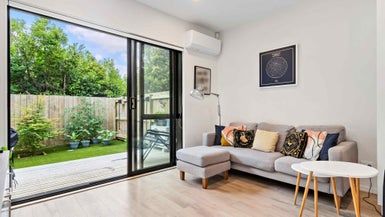  at 7/241 Don Buck Road, Massey, Auckland