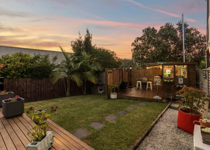  at 2 Thistledew Place, Bayview, Auckland