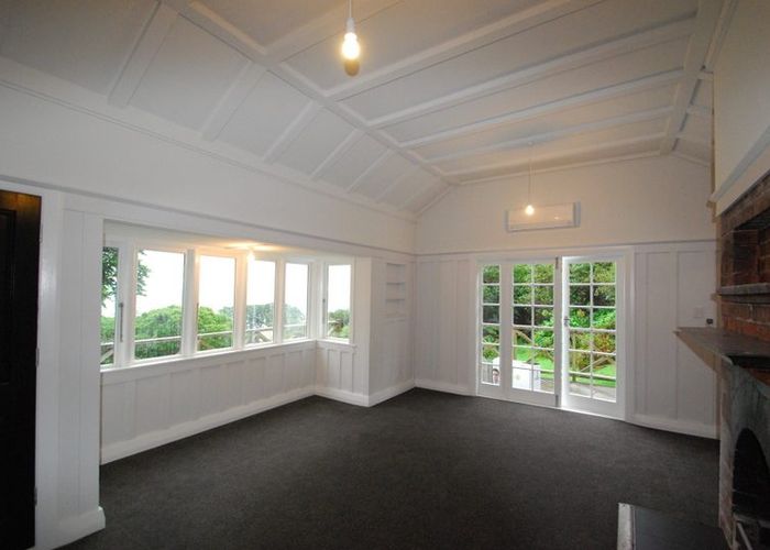  at 21 Kotari Rd, Eastbourne, Lower Hutt, Wellington