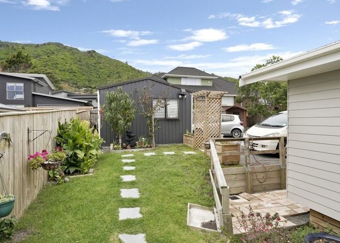 at 27 Matenga Street, Waikanae, Kapiti Coast, Wellington