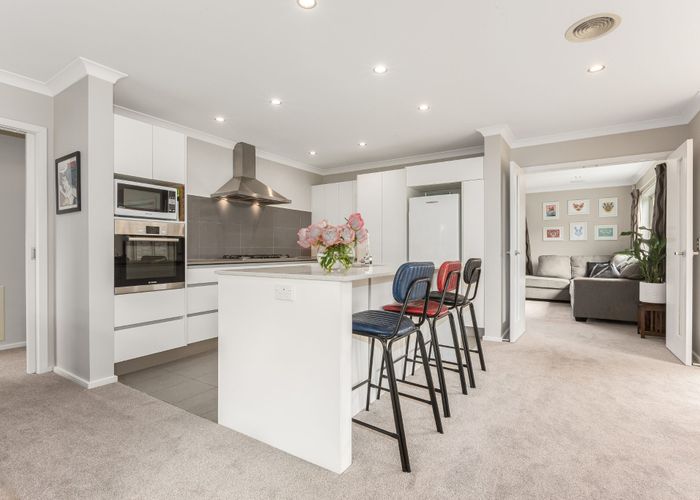  at 15 Sumner Terrace, Aotea, Porirua, Wellington