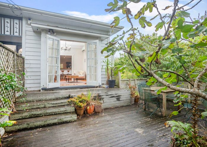  at 8 Camden Road, Sandringham, Auckland City, Auckland
