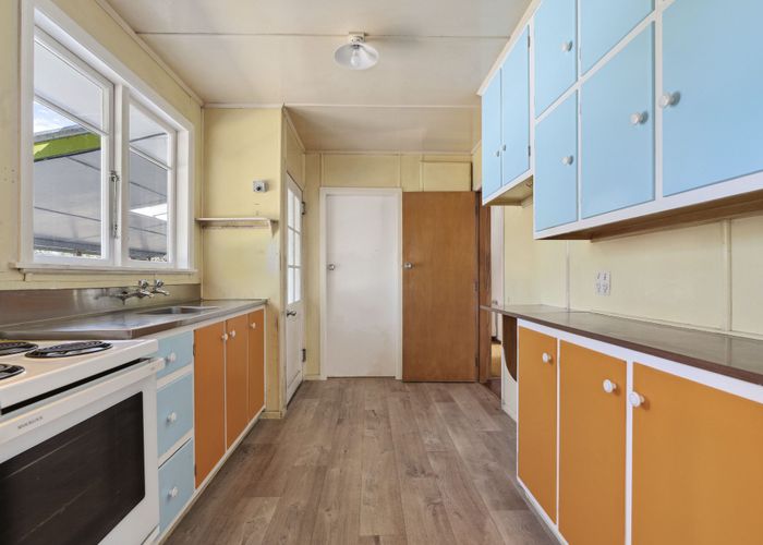  at 12 Hughan Place, Carterton