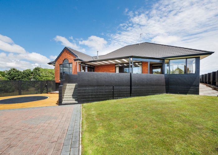  at 54 Cashmere Drive, Fitzherbert, Palmerston North, Manawatu / Whanganui