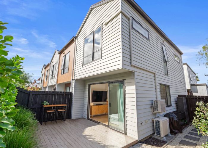  at 3/13 Windy Ridge Road, Glenfield, North Shore City, Auckland
